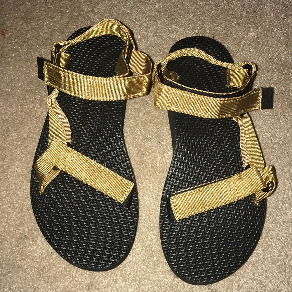 Teva Flatform Universal Sandal - Gold